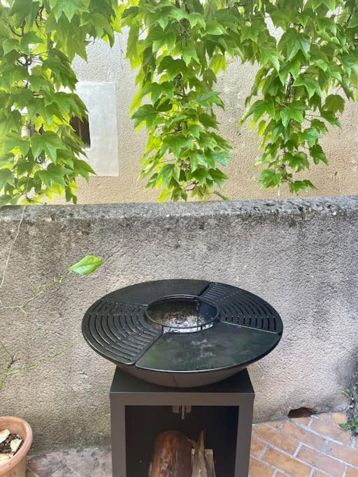 Charmante Maison De Village Au Pied Du Luberon Cabrieres-d'Aigues Buitenkant foto