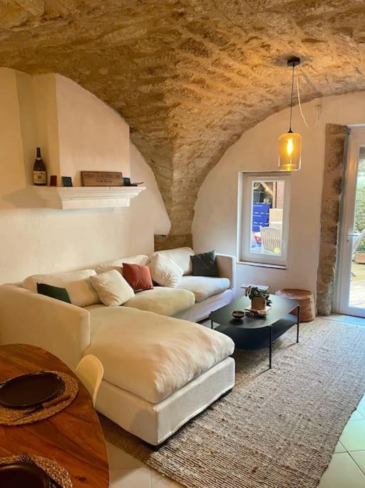 Charmante Maison De Village Au Pied Du Luberon Cabrieres-d'Aigues Buitenkant foto