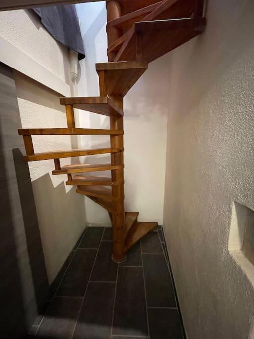 Charmante Maison De Village Au Pied Du Luberon Cabrieres-d'Aigues Buitenkant foto